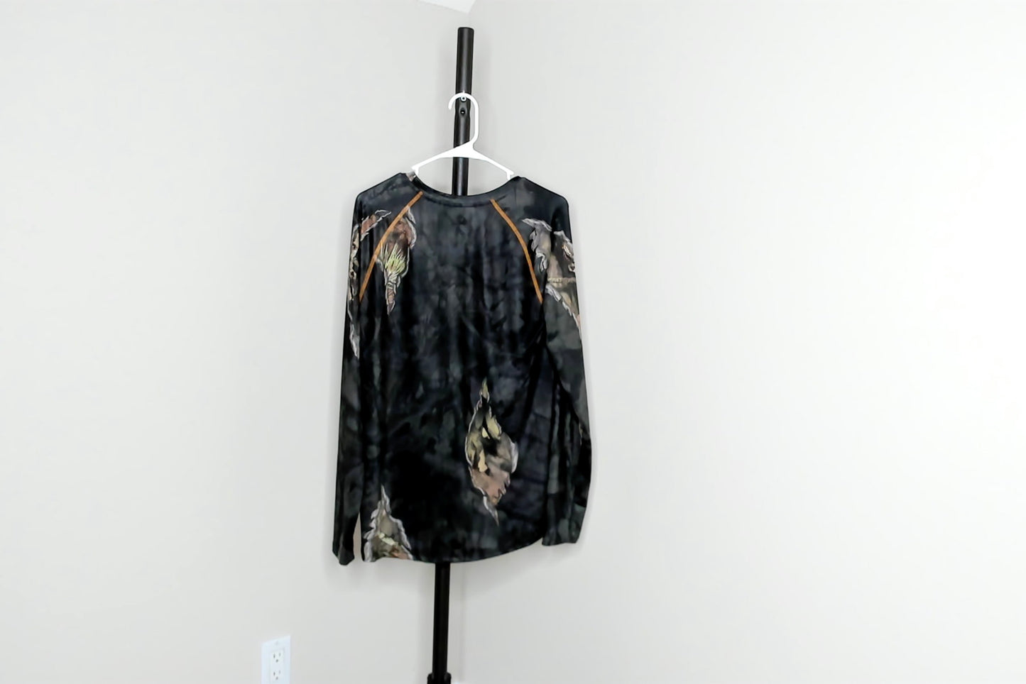 Black/Camo Mossy Oak Long Sleeve Shirt - L