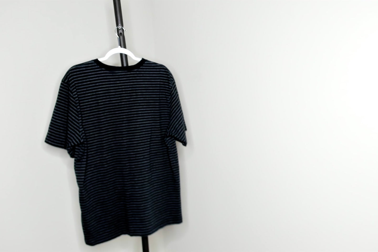 Black and grey striped Carhartt pocket T Shirt - L