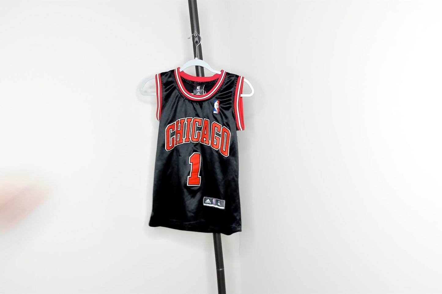 Black Chicago Bulls Derrick Rose jersey - YXL